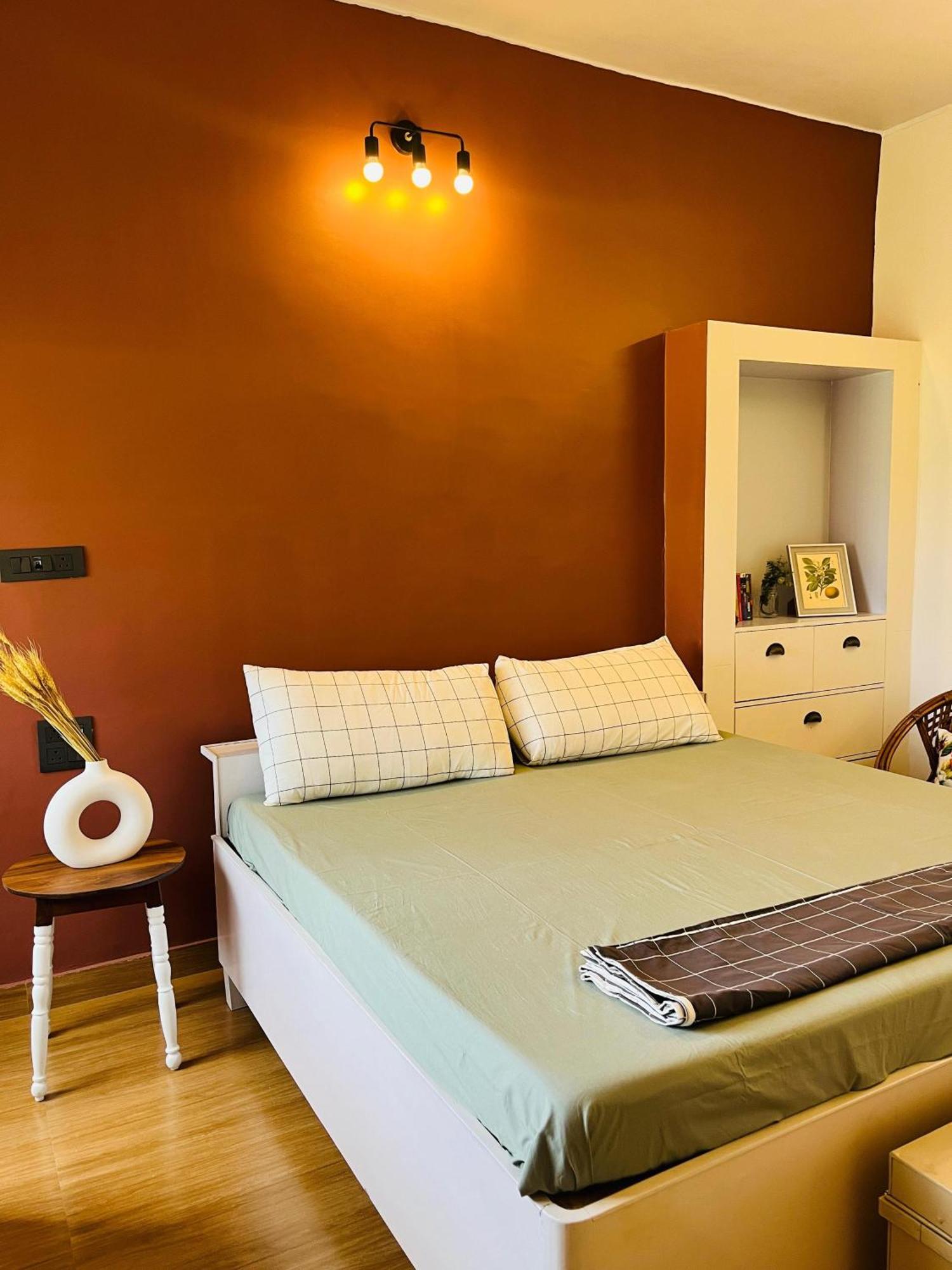 The Bougainvillea Cottage Farmstay Near Dehradun , 2 Bedroom Private Cottage Next To Fields And Orchards With Hill Views מראה חיצוני תמונה